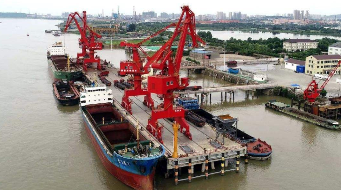 巴彦淖尔概述露天料场港口封闭问题的实行方法
